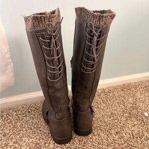 Stylish Brown Lace-Up Women's Boots